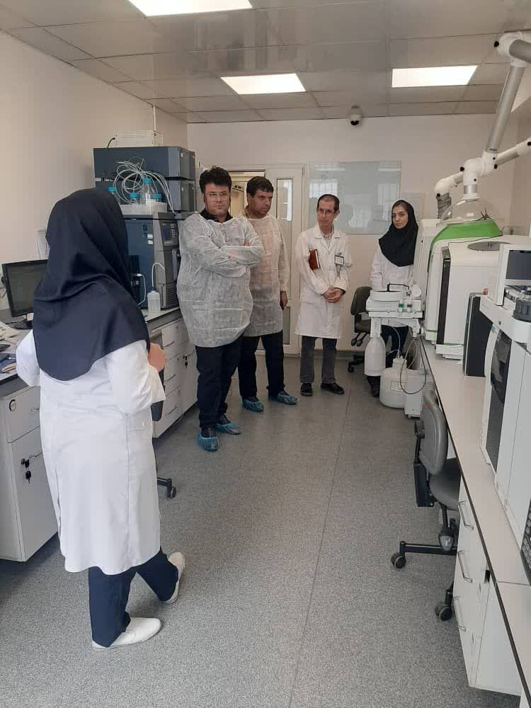 بازدید مدیر عامل شرکت مرغ ماهان به همراه معاونین تولید و تغذیه این شرکت از مجتمع آزمایشگاهی کوثر